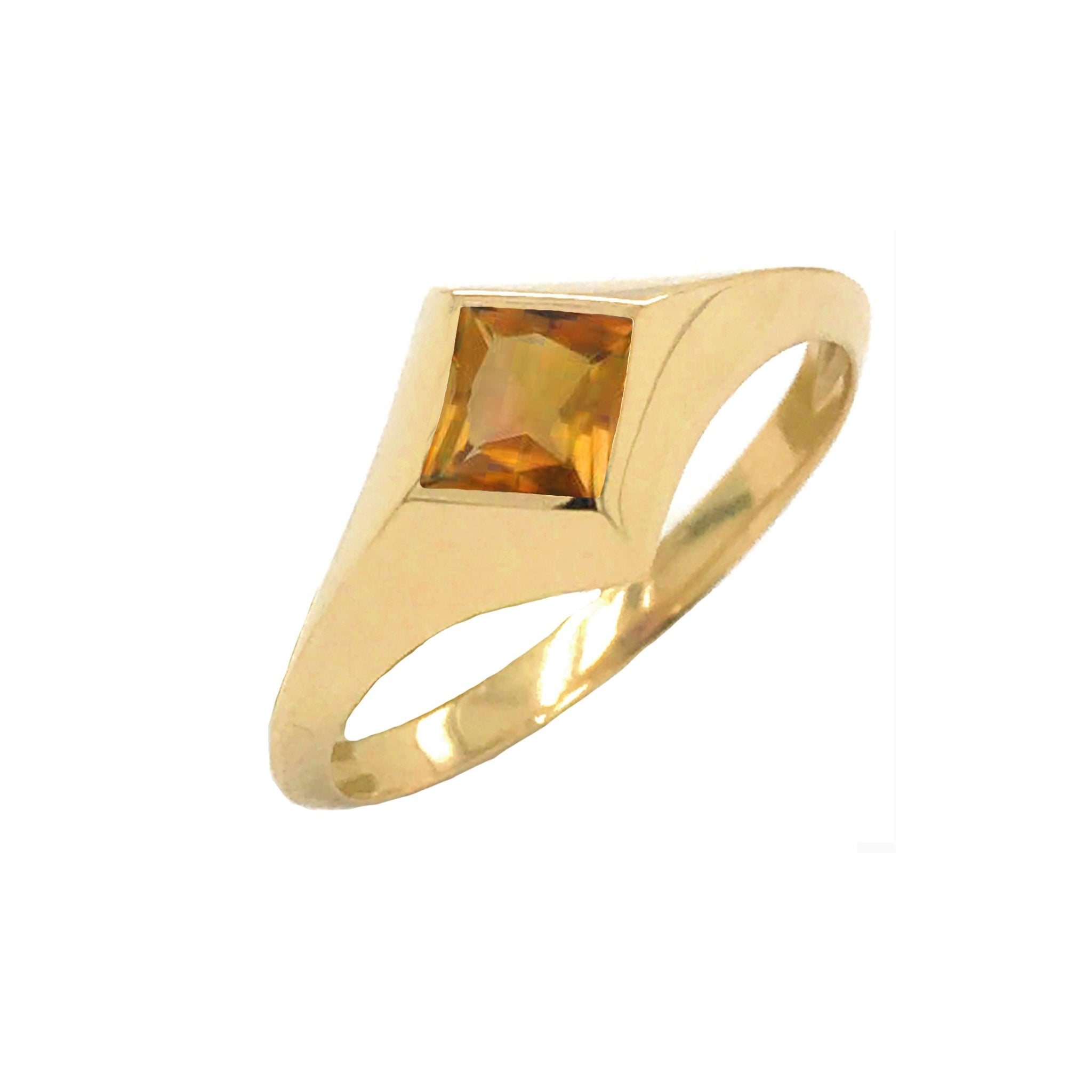 Elegant Solitaire Citrine Ring in Yellow Gold from Rafi's Jewelry